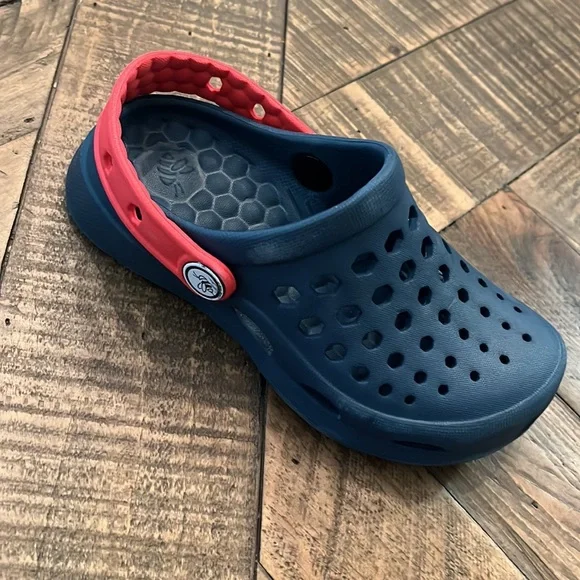 Joy Bee 🐝 Toddler Crocs size 10/11 - Picture 6 of 10
